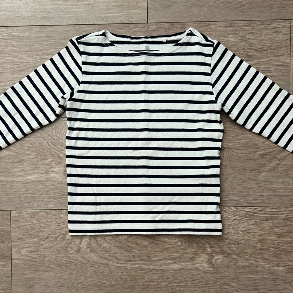 Uniqlo Kids Girls Shirt Size 5-6